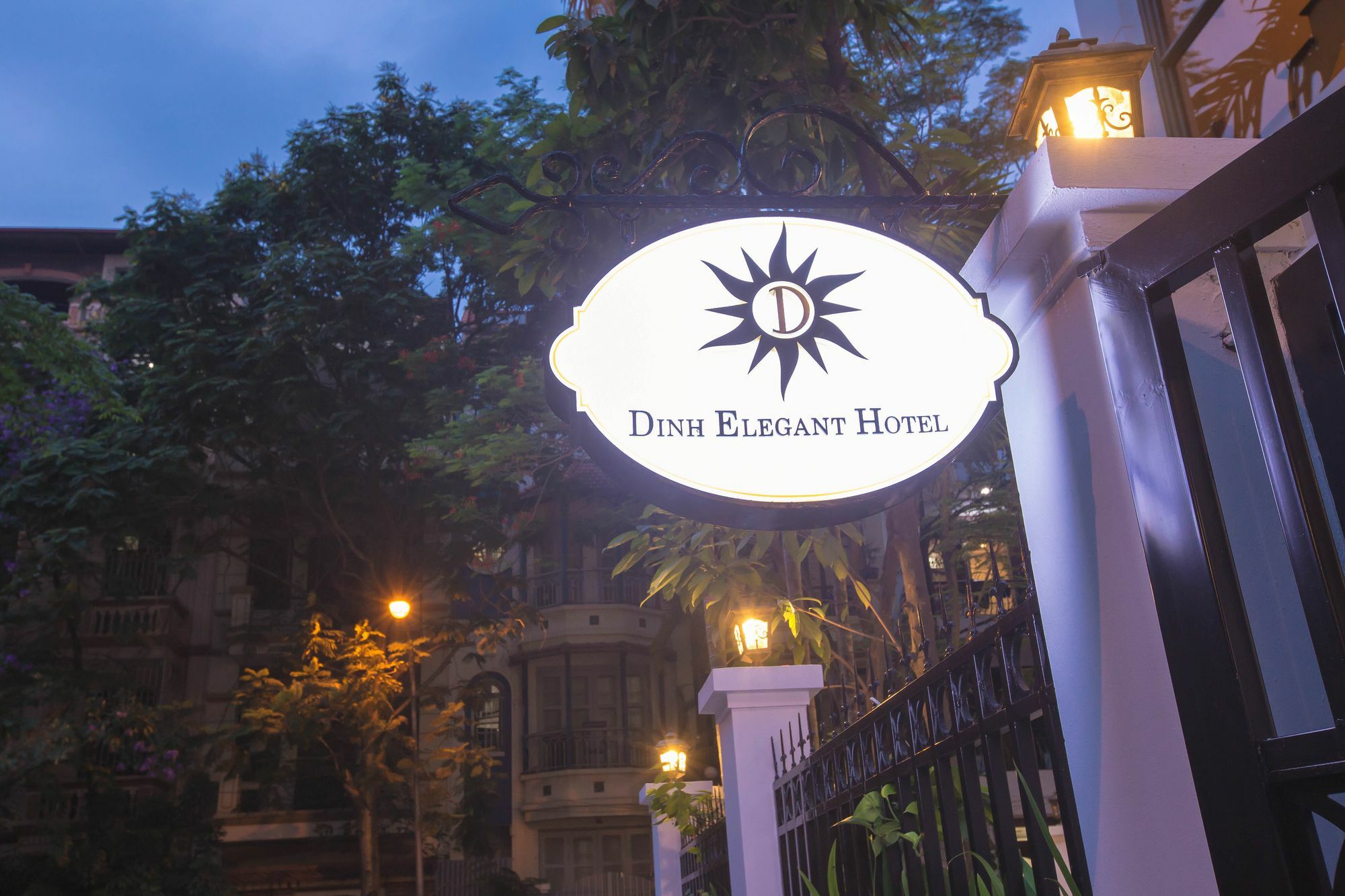 Dinh Elegant Hanoi Hotel Εξωτερικό φωτογραφία